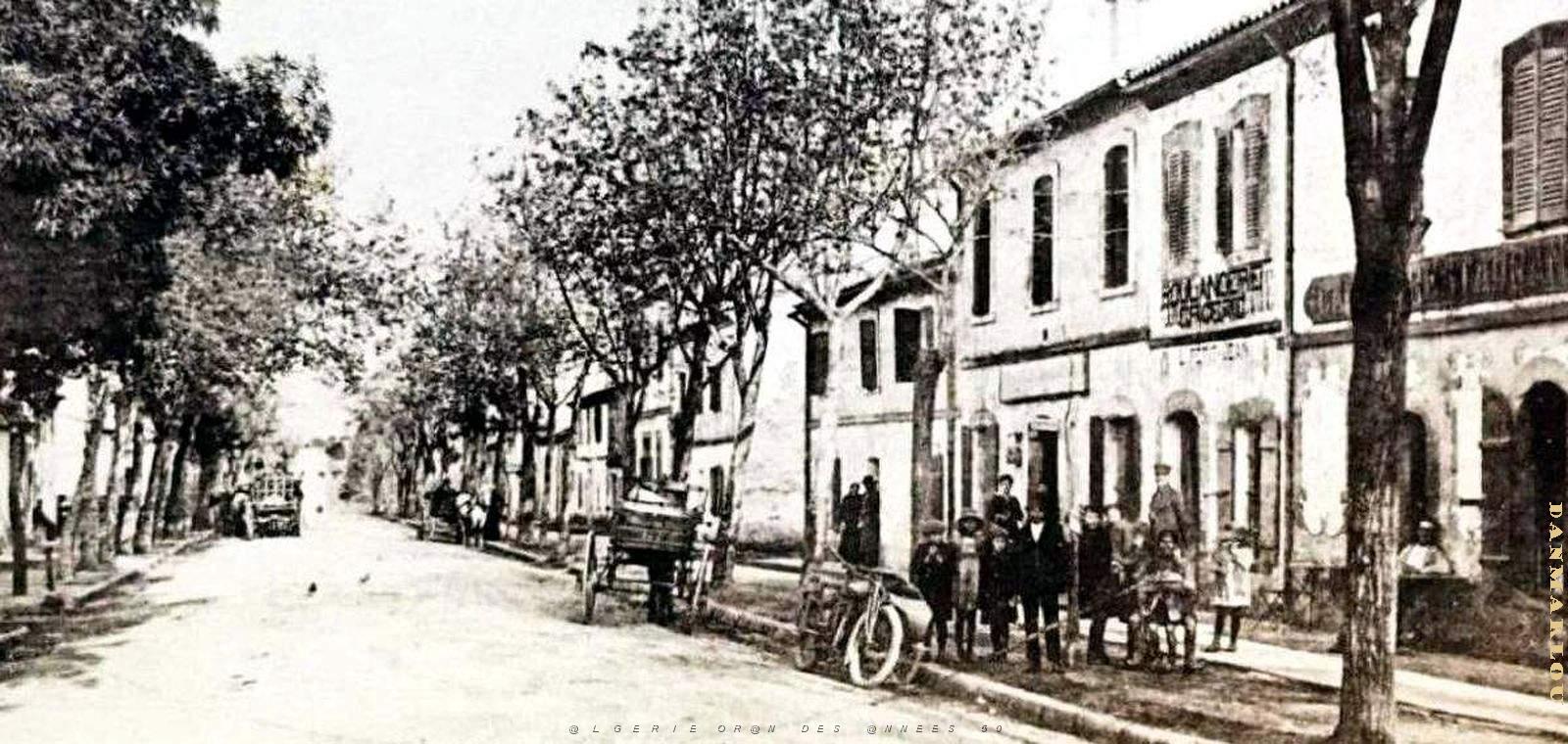 2262- Reghaia - Hotel de France et Rue Principale2.jpg